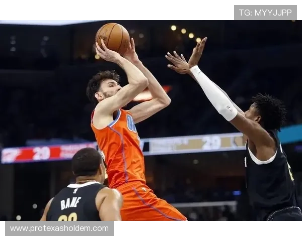 雷霆109-96客胜黄蜂，霍姆格伦21分展现防守潜力