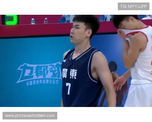 青岛不敌深圳跌出前四，王睿泽5分状态低迷成隐患